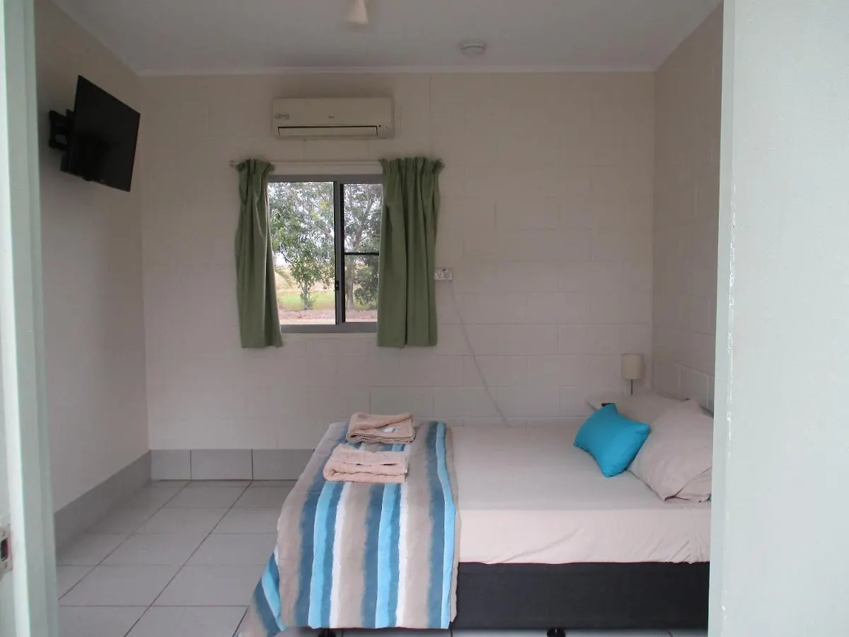 Campsite Ingham Tourist Park Hotel