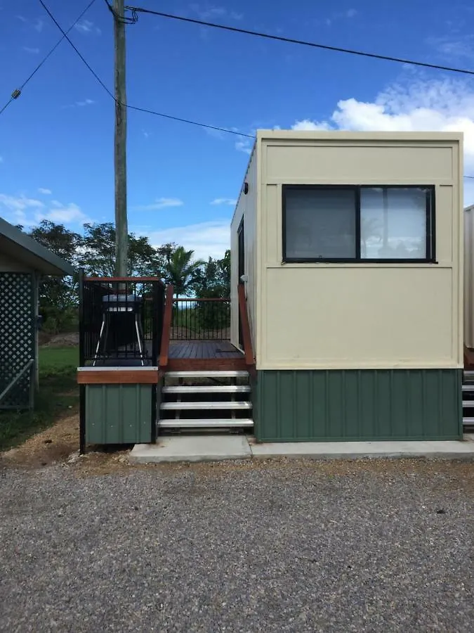 Ingham Tourist Park Hotel 2*,  Australia