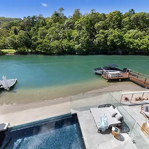 Holiday home 33 Witta Circle,
