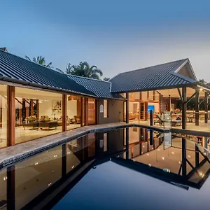 Holiday home Papillon On By Hiha